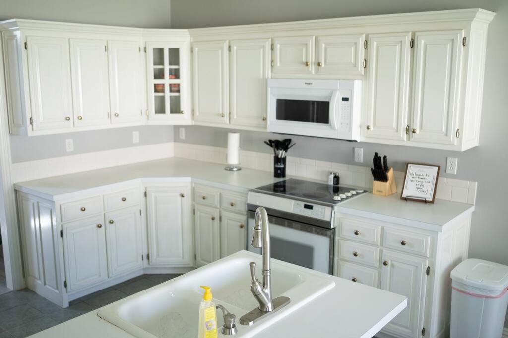 Вилла Walking Distance To Coler Mtn Bike - 3Br 2Ba Бентонвилль Экстерьер фото