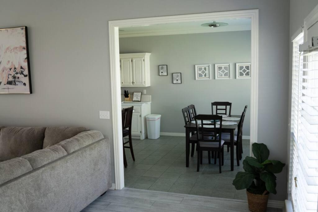 Вилла Walking Distance To Coler Mtn Bike - 3Br 2Ba Бентонвилль Экстерьер фото